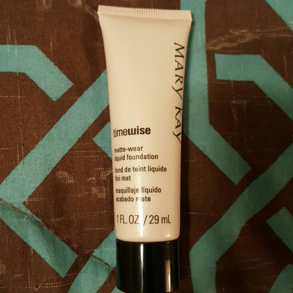 Mary Kay Timewise matte-wear liquid foundation