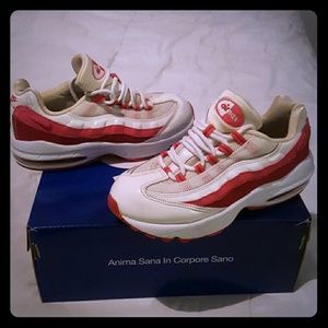 Nike Air Max 95 Le Gs- Size 3Y (Big Kid)