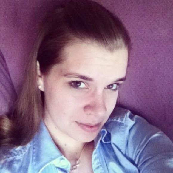 Meet your Posher, Elizabeth