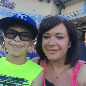 Meet your Posher, Kelli