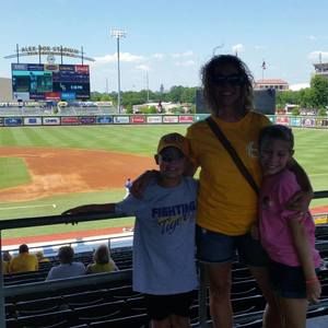 Meet your Posher, Krystal