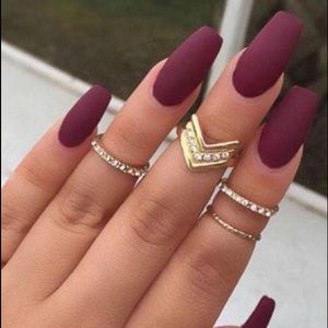 Meet your Posher, Aida