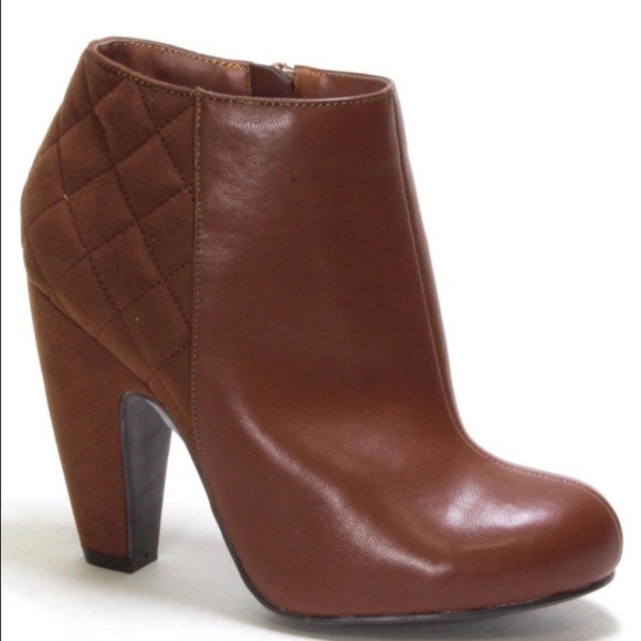Quilted booties - Picture 1 of 1