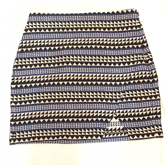 NWT BCBGeneration mini skirt - Picture 2 of 2