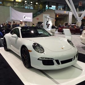 Meet your Posher, Connor