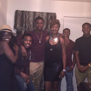 Meet your Posher, Denise