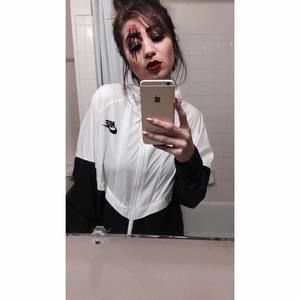 Meet your Posher, Serita