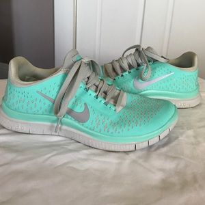 Tiffany Blue Nike Free Runs