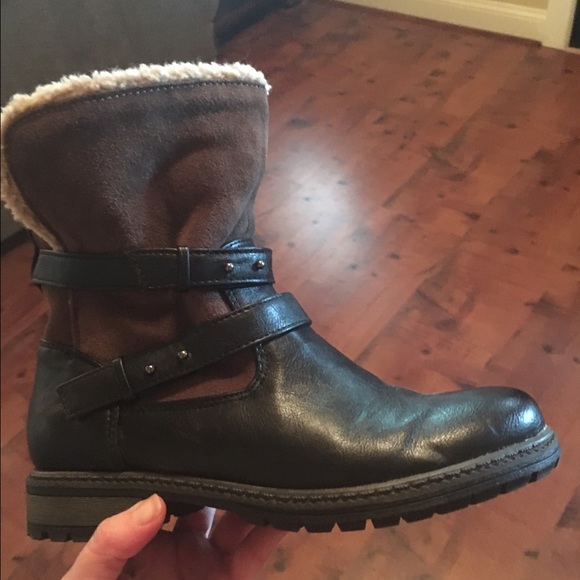 American Eagle Boots - Picture 3 of 4