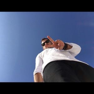 Meet your Posher, Adrian