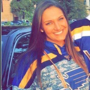 Meet your Posher, Kayla