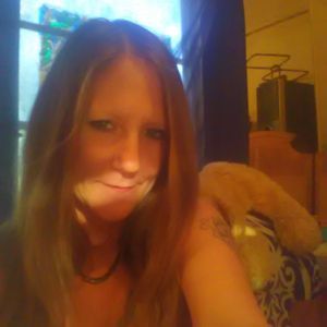 Meet your Posher, Dena