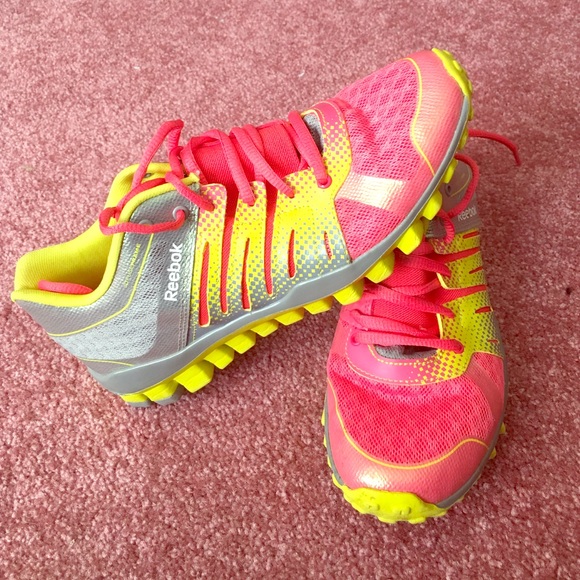 Reebok Realflex tennis shoes