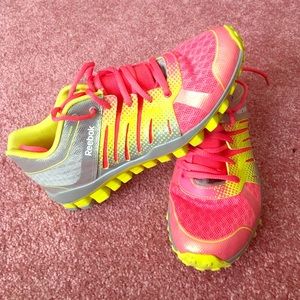 Reebok Realflex tennis shoes