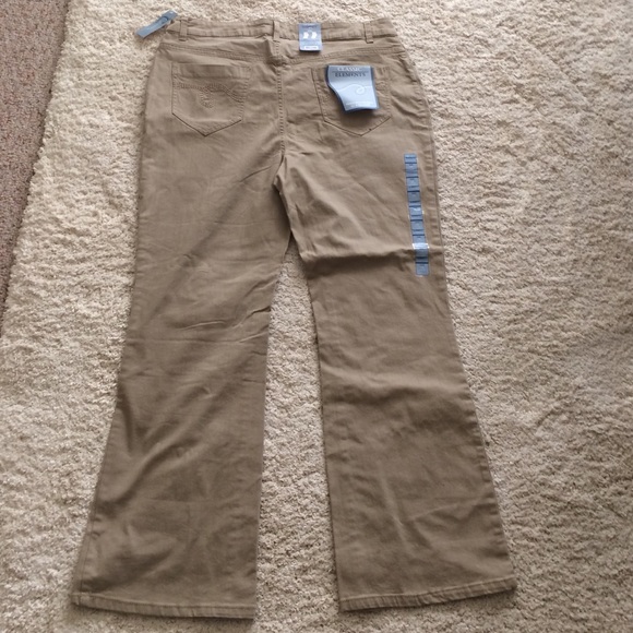 tan jeans - Picture 3 of 4