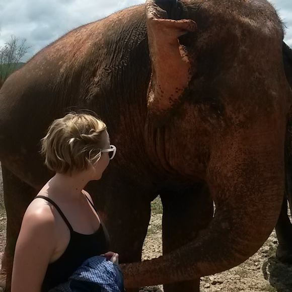 Meet your Posher, Ellen - Picture 1 of 1