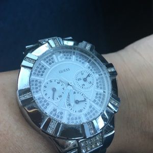 Meet your Posher, Monica