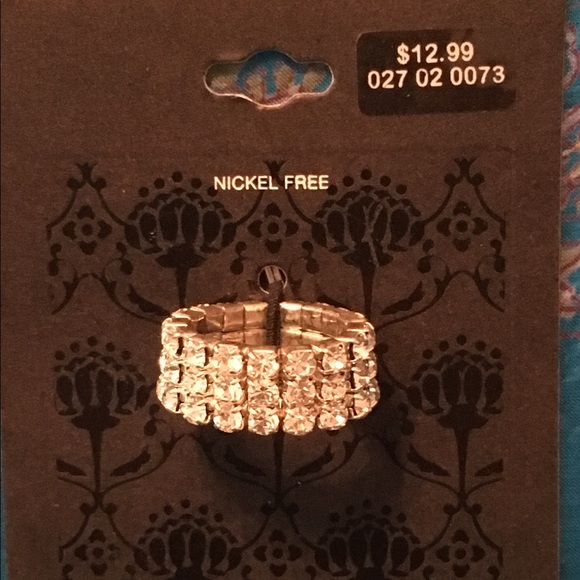 🎉🗣🎏 Bling Ring - Picture 3 of 4