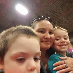 Meet your Posher, Alicia