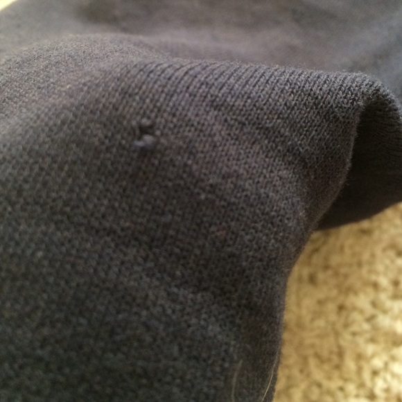 AE zip up sweatshirt. - Picture 2 of 4