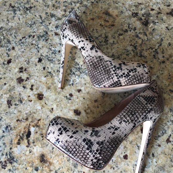 Bremseth Aldo Platform Pumps - Picture 3 of 4