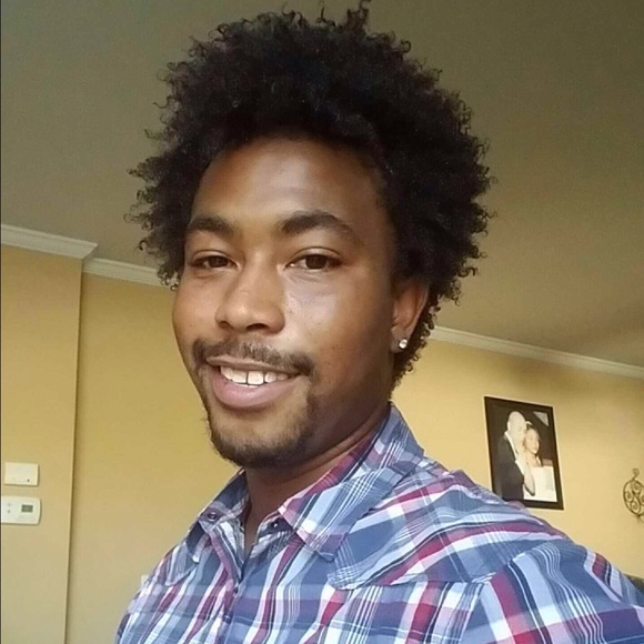 Meet your Posher, Leo - Picture 1 of 1