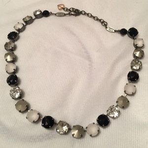 Sabika Manhattan feminine choker