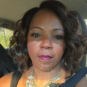 Meet your Posher, Beverly