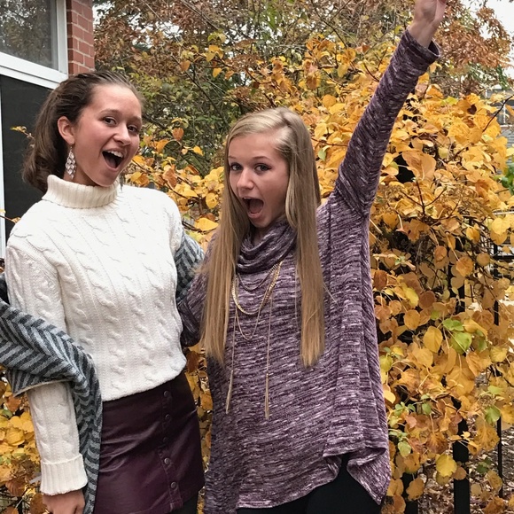 Meet your Posher, Emily - Picture 2 of 5