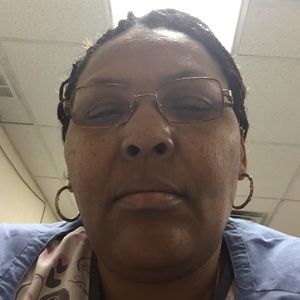 Meet your Posher, Yolanda
