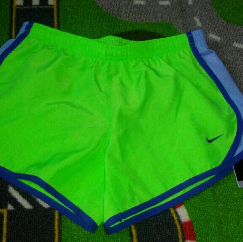 🥳🎈HP🎈🥳NWT Nike Running Shorts