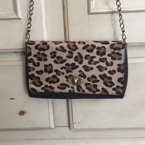 Leopard purse