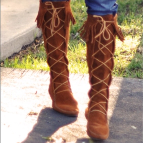 Minnetonka Shoes - Pay only$35if  you use offer buton,thanksgvng sale