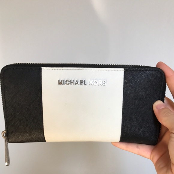REDUCED-Michael Kors Color Block Handbag & WALLET - Picture 4 of 4