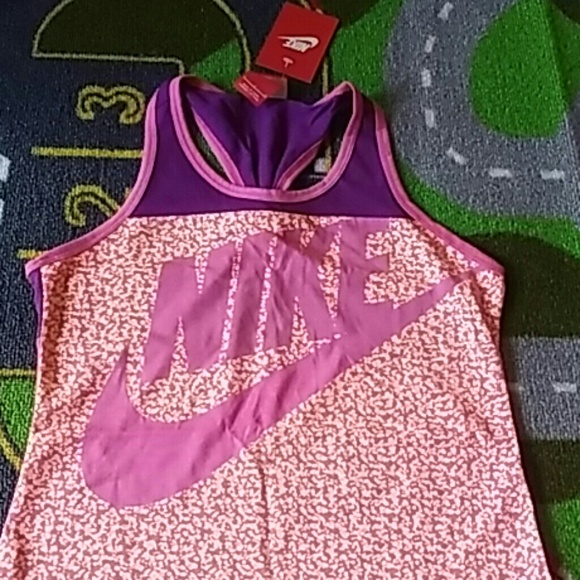 NWT Nike Tank - Picture 2 of 4
