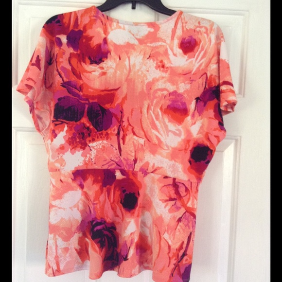 Flounce Peplum Top - Picture 4 of 4