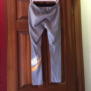 NIKE Leggings