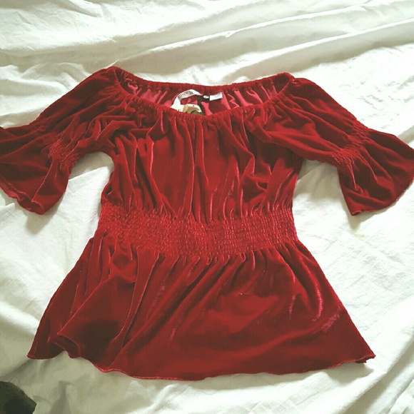 Velvet**Rancho Estancia Off Shoulder Bell Top** M