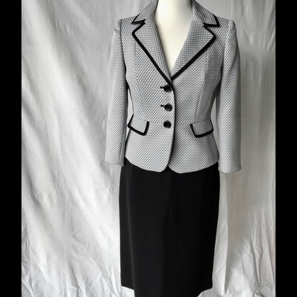Tahari 2 piece Suit