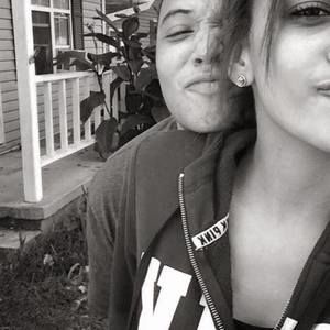 Meet your Posher, Tye