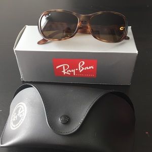 Ray-Ban