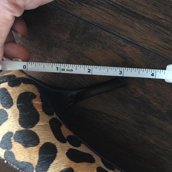 Like NEW Calvin Klein calf hair Pumps 8.5 M - Picture 3 of 4