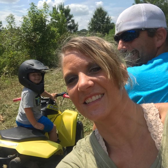 Happy poshing - Picture 4 of 8