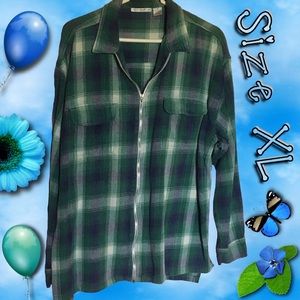 Flannel long sleeve zip up w/collar