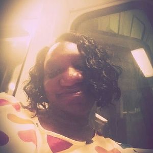 Meet your Posher, Shelly