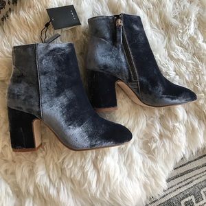 Gorgeous Zara Velvet Blue booties