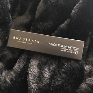 Anastasia Beverly Hills Stick Foundation: Truffle