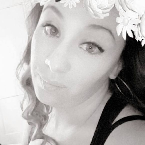 Meet your Posher, Abrianna - Picture 1 of 1