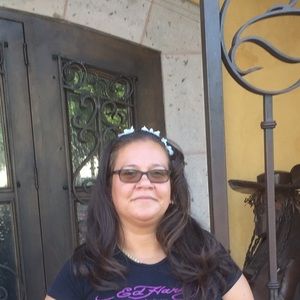 Meet your Posher, Gina