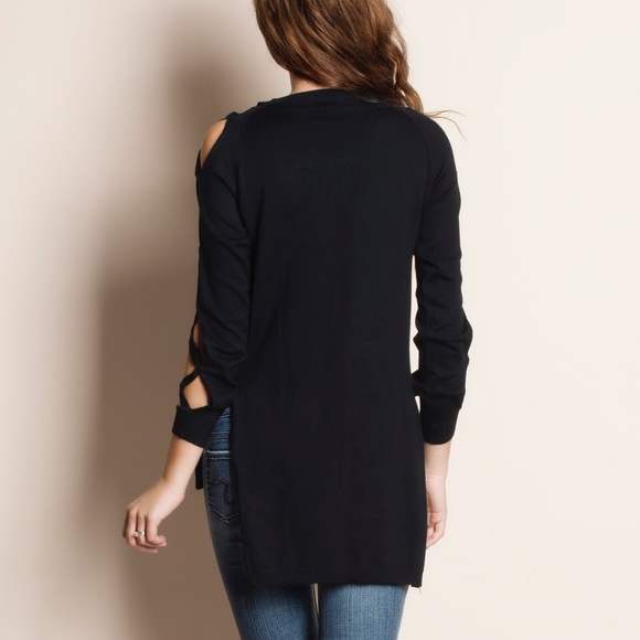 1HRSALE Cut Out Long Sleeve Tunic Top - Picture 3 of 3